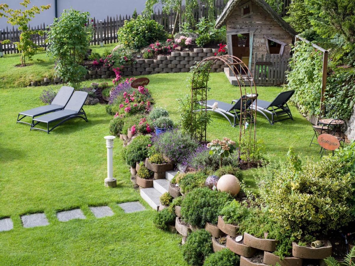 Hotel Landhaus Zillertal 푸겐 외부 사진