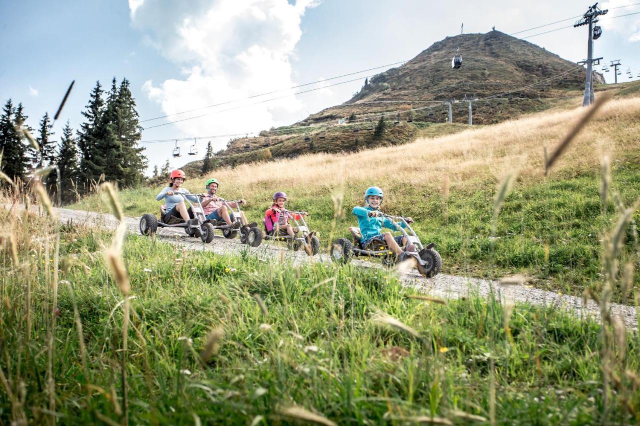 Hotel Landhaus Zillertal 푸겐 외부 사진